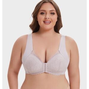 Shecurve Front-Close Lace Wireless Bra in Soft Blush 7x nwt